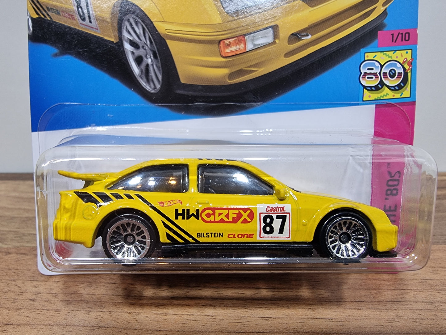 Hot Wheels '87 Ford Sierra Cosworth (USA Exclusive,Bad Card)