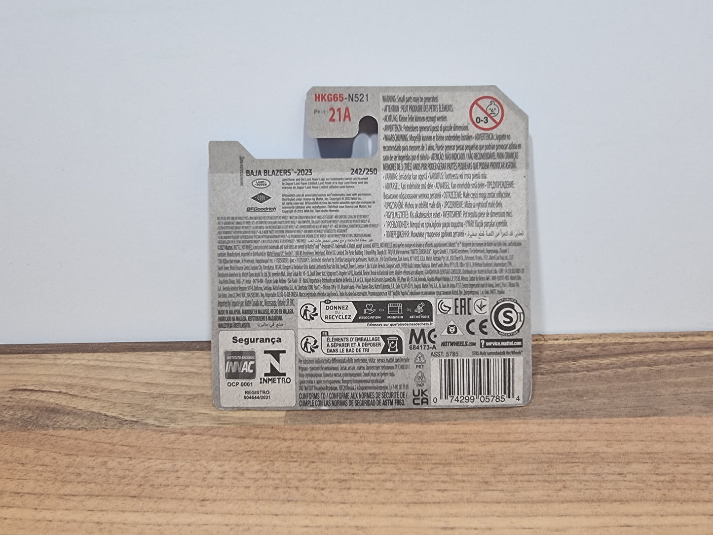 Hot Wheels Land Rover Series II (Bad Card)