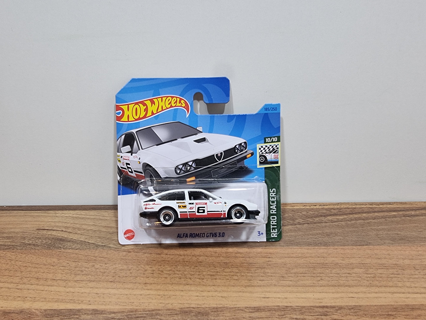 Hot Wheels Alfa Romeo GTV6 3.0 (Short Card)