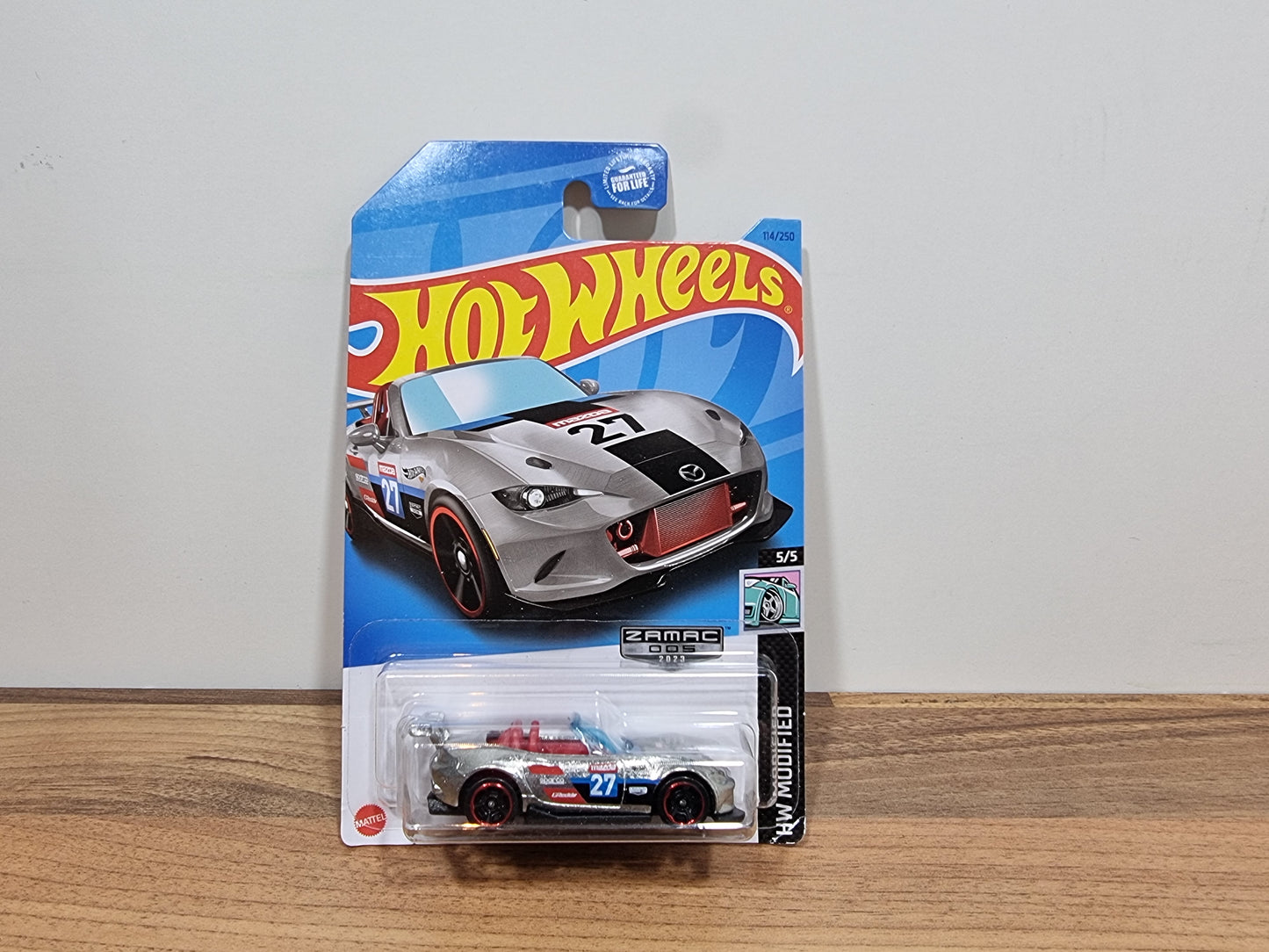 Hot Wheels '15 Mazda MX-5 Miata (USA Exclusive)(Bad Card)