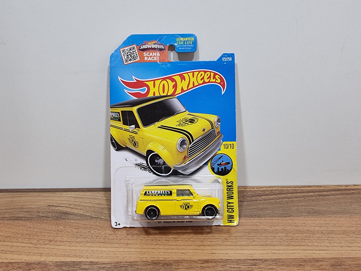 Hot Wheels '67 Austin Mini Van