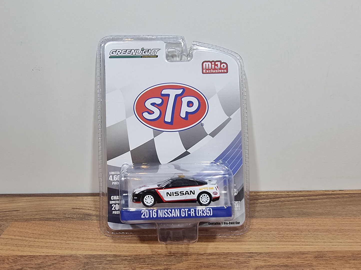 Greenlight 2016 Nissan GT-R (R35)