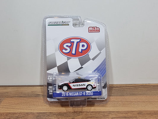 Greenlight 2016 Nissan GT-R (R35)