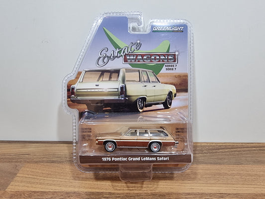Greenlight 1976 Pontiac Grand Lemans Safari