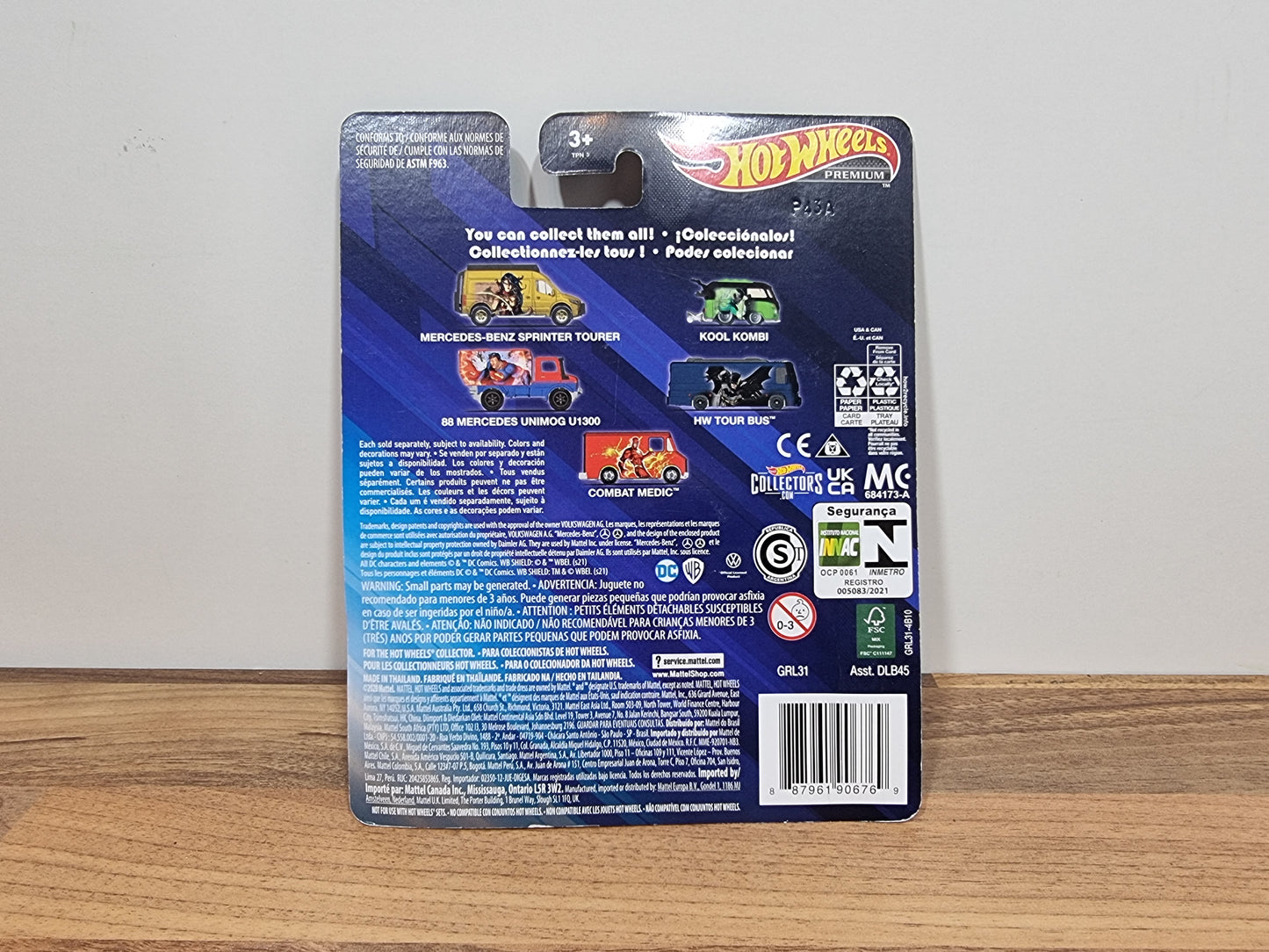 Hot Wheels Mercedes-Benz Sprinter Tourer