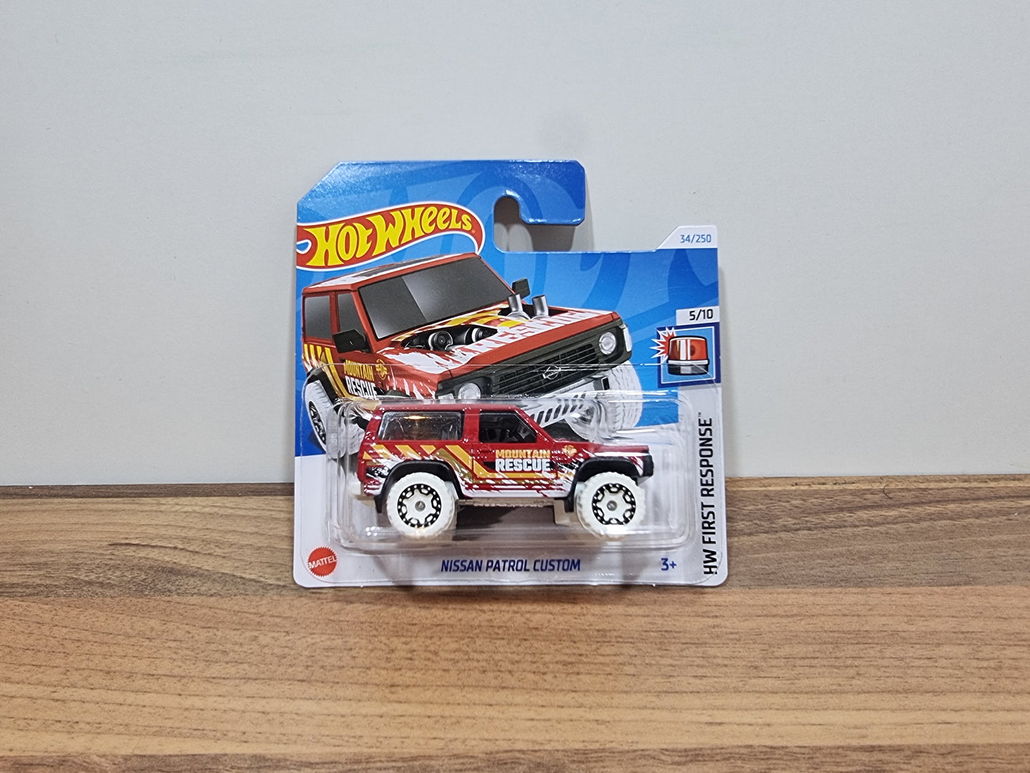 Hot Wheels Nissan Patrol Custom