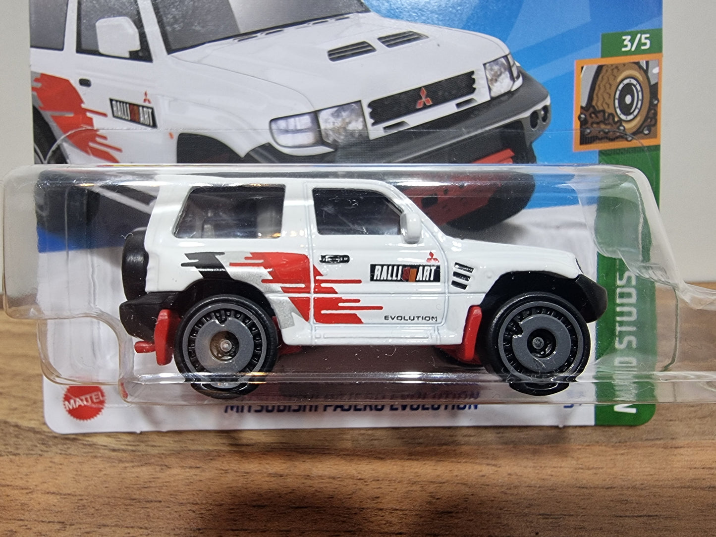 Hot Wheels Mitsubishi Pajero Evolution (Bad Card)
