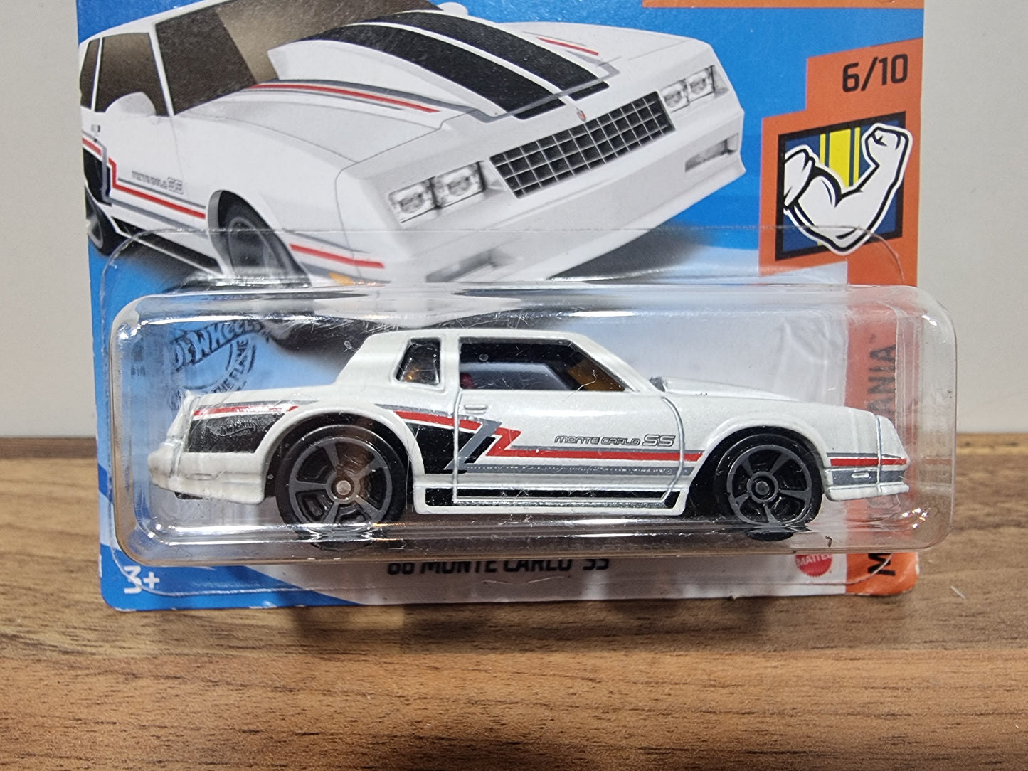 Hot Wheels '86 Monte Carlo SS