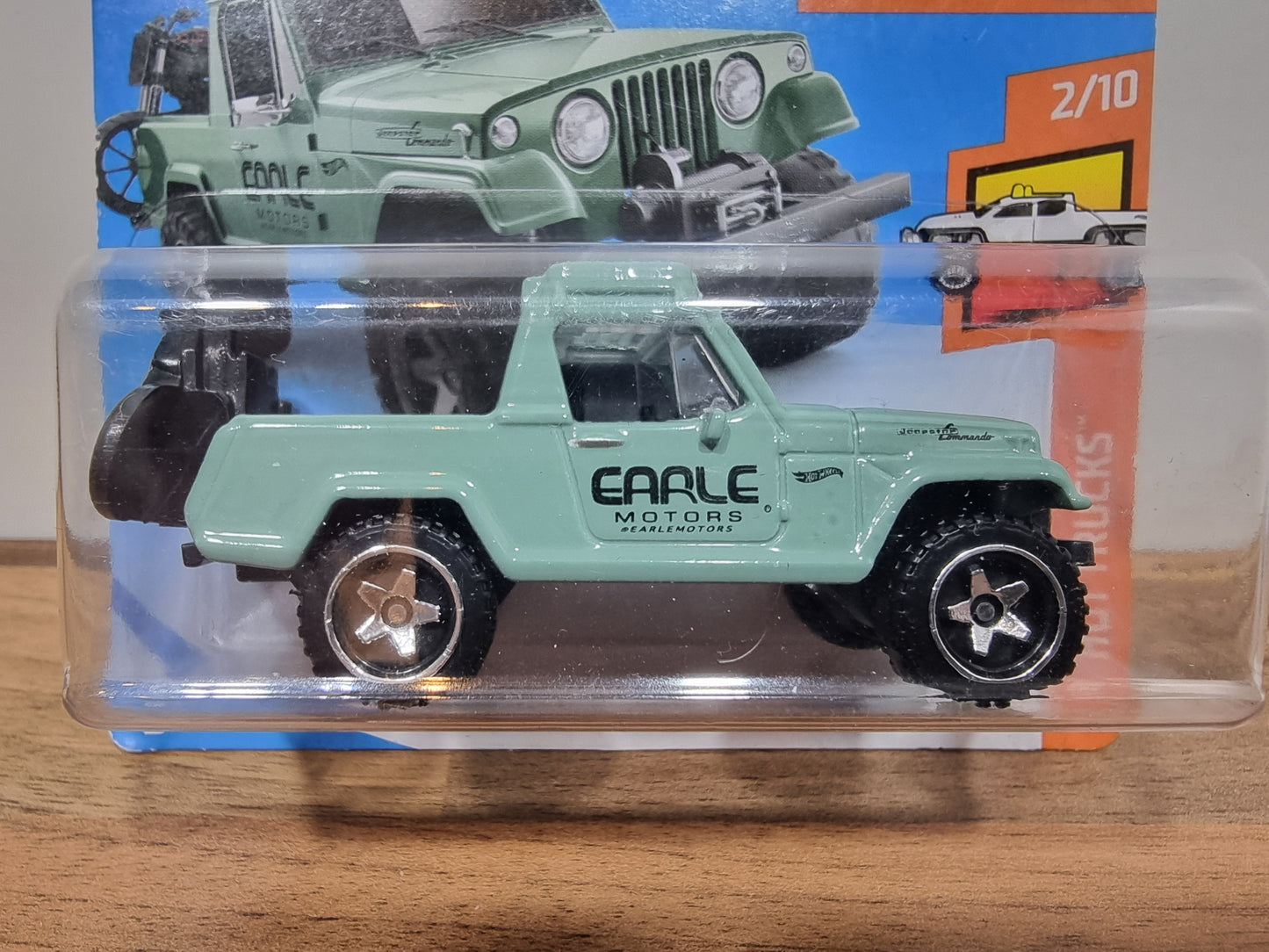 Hot Wheels '67 Jeepster Commando