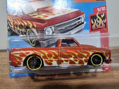 Hot Wheels '67 Chevy C10