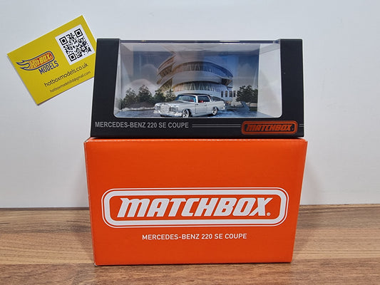 Matchbox Mercedes Benz 220 SE Coupe